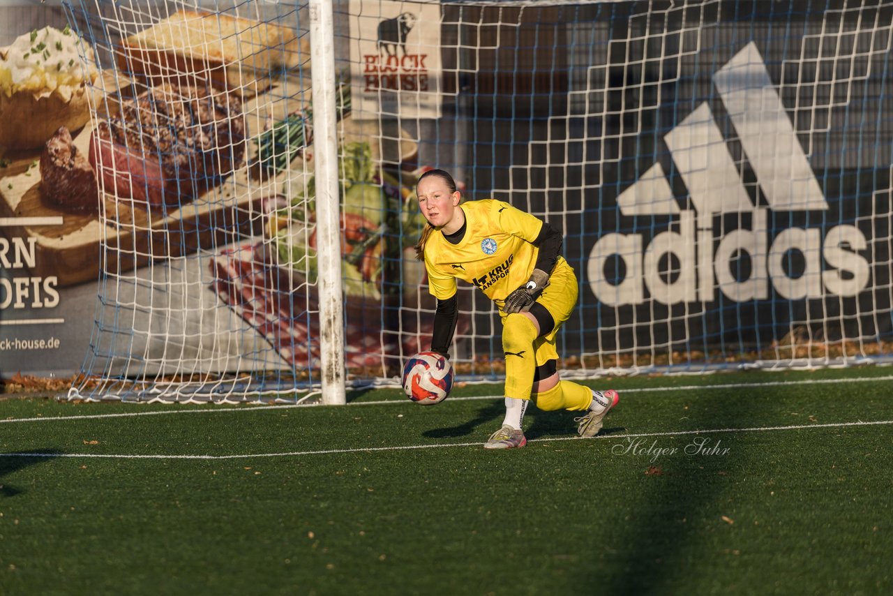 Bild 175 - wBJ Hamburger SV - Holstein Kiel : Ergebnis: 8:0